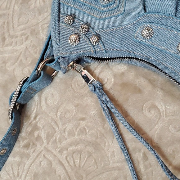 Fashion Shoulder Bag - Picture 4 of 10